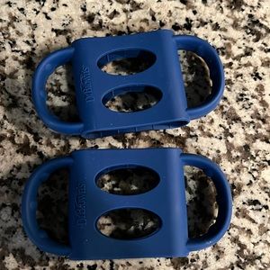 Dr Brown’s silicone bottle sleeve handles